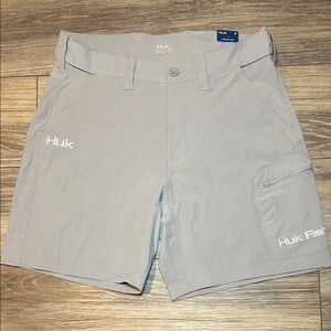 Huk Men's Light Gray Cargo Shorts